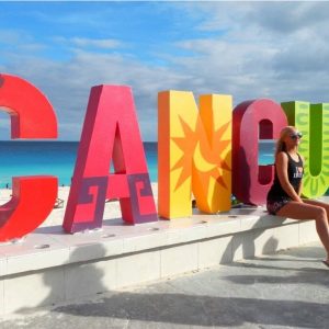 Cancun Airport Round Trip upto 7 Passengers.